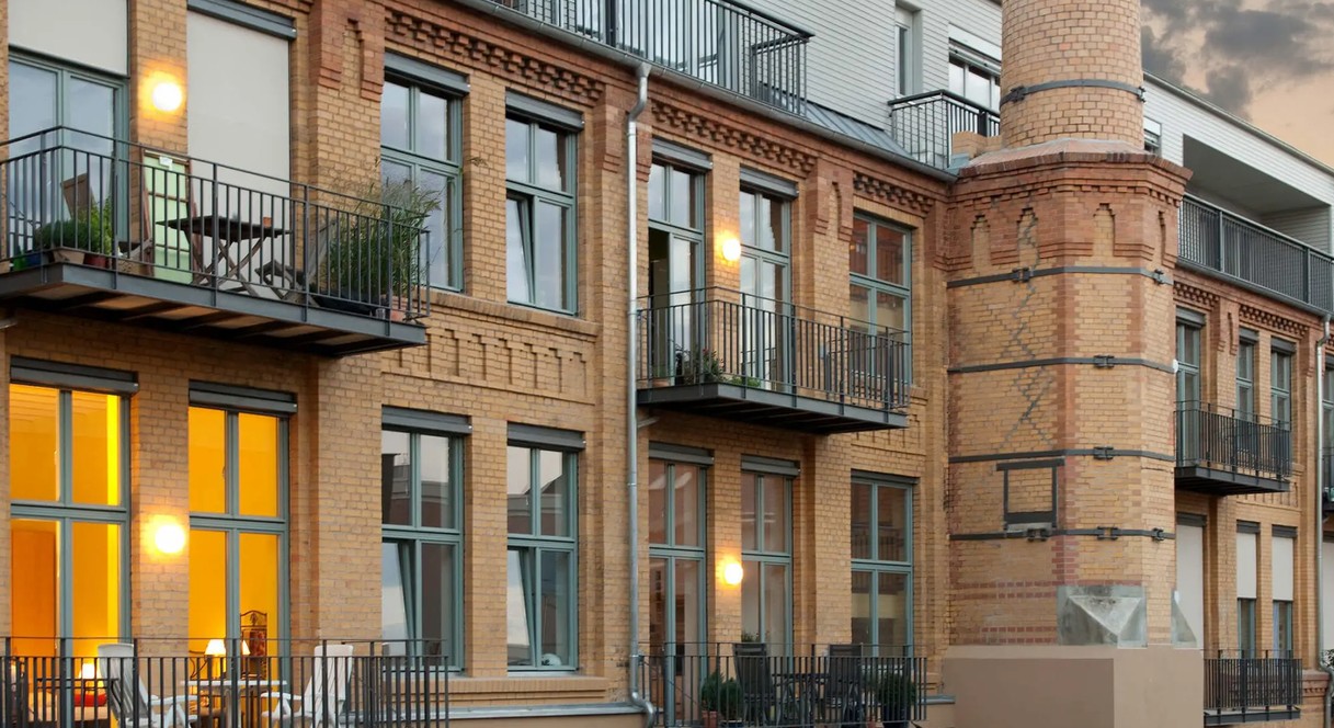 TI CONCEPT — Industrial Loft Conversion & Architectural Balconies