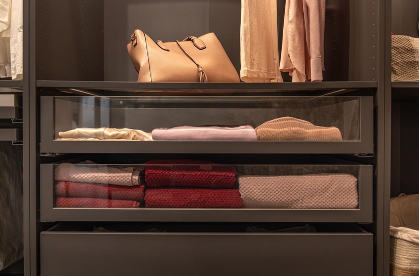 Turen Closets — Wardrobe Concept & Fine Finishes